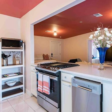 Blush And Bashful Germantown Two Bedroom Apartment 路易斯威尔 外观 照片